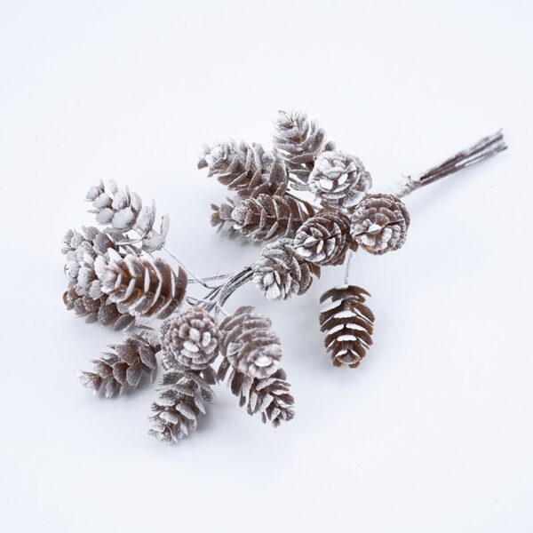 10-piece bundle artifical pine cones