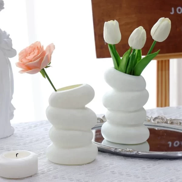 Plastic Spiral White Flower Vase
